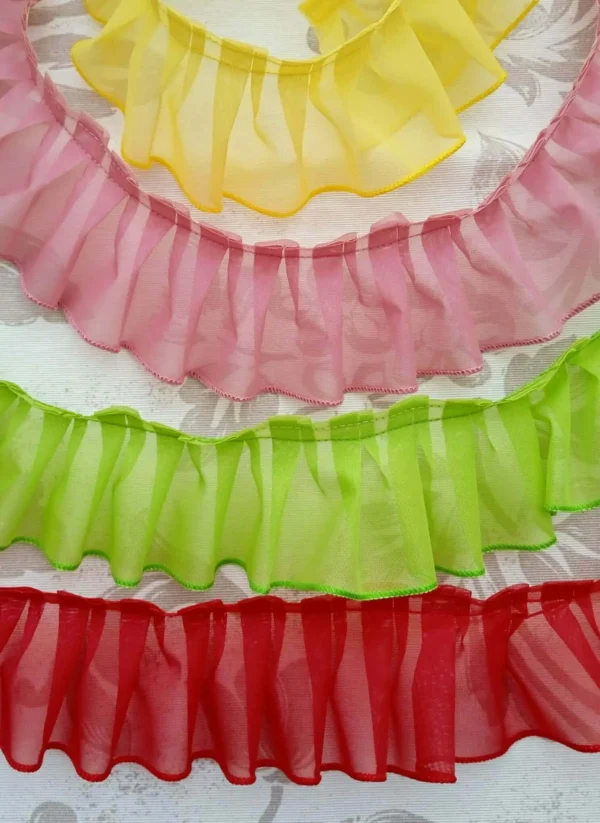 Plisado2 organza rematado a cordón
