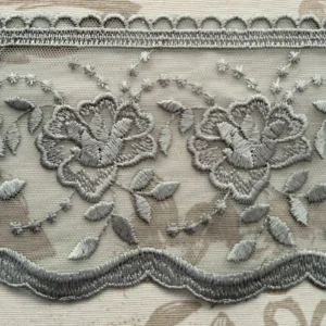 Puntilla tul bordado gris