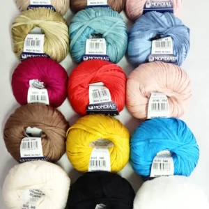 scilla Mondial, es un hilo-cinta, ideaal paraa tejer prendas fresquitas